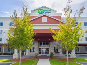 Holiday Inn Express & Suites PALM BAY by IHG