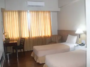펄 마닐라 호텔