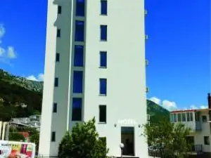 Hotel Kaligrosh