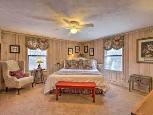 Cozy Caymus Cabin ~ 3 Mi to Callaway Gardens!