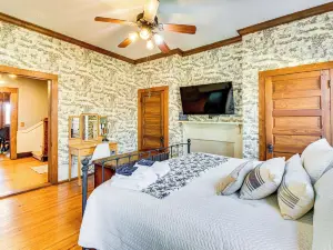 Historic Farmhouse: Memorable Moments Near Clemson