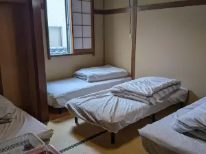 Traveler's Inn Takagi