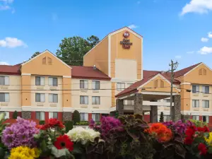 Best Western Plus Huntersville Inn  Suites Near Lake Norman