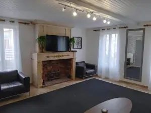 Maison au bord de l'eau et au calme pour les vacances
