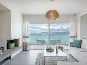 Costa Vasia Suites & Apartments