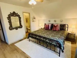 A Charming Cottage, Recently Renovated in a Serene Wooded Area of Hanceville, Al