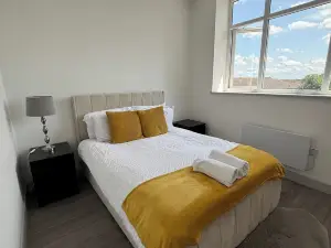 1 Bed Flat - Sleeps 2 - Pets - Parking - Wifi