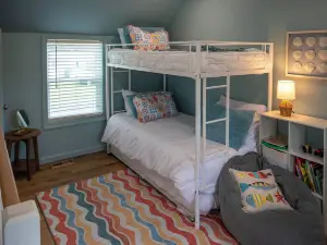 Beach Days & Dtwn Charm! Cape Charles Cottage