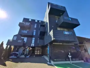 Steel Residence Aparthotel-Free Evcharging & Parking