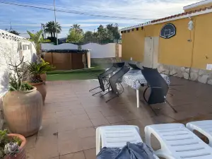 Villa with Garden and Pool in Denia