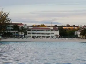 Coral Mist Beach Hotel