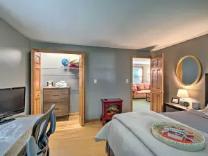Charming Saco Home w/ Deck, 5 Mi to Beach!