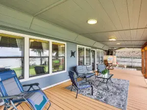 Eagle Mountain Lake Retreat Private Dock and Deck!