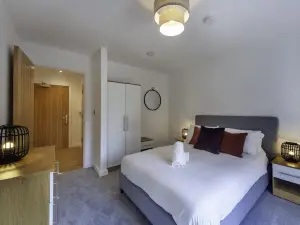 Fantastic 2 Bedroom Apartment in Central Ashford