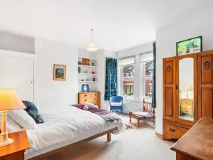 Daphne House | By My Getaways