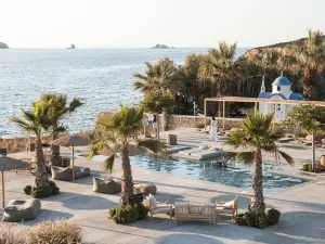 Seesoo Paros Beachfront Luxury Hideaway