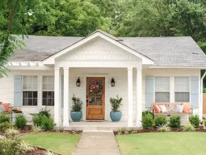Charming Historic District Cottage Near Downtown