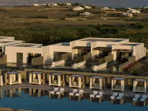 Orosea, Paros, Autograph Collection