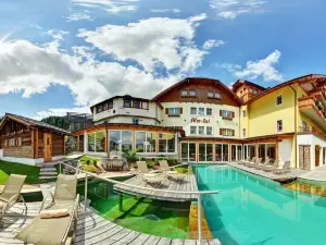 Almgut - Mountain Wellness Hotel