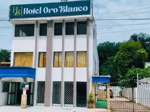 Hotel Oro Blanco