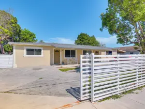 Miami Gardens Apt: 5 Mi to Hard Rock Stadium
