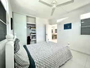 Caribbean Sea Beachfront Solar Backup House Fisherman Village Boardwalk A/C WiFi