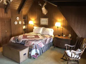 Prospect Mountain Sportsman's Lodge with private fishing lakes