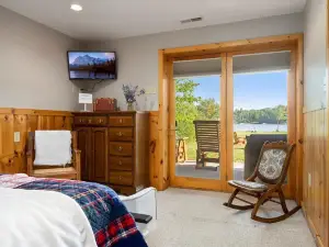 The Buddy Lodge - Scenic Upstate NY Cabin Experience