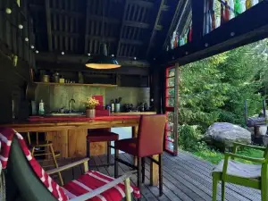 Puise saunahouse and outdoor kitchen at Matsalu Nature Park