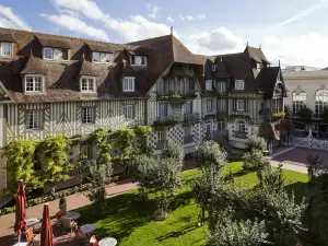 Hôtel Barrière le Normandy