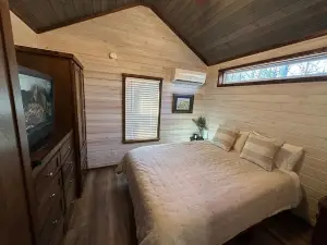 Tiny House - Farm Charm