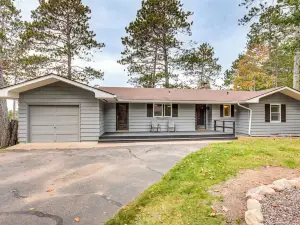 Lakefront Home w/ Fire Pit in Eagle River