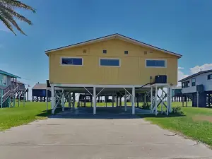 Surfside Casa de Playa by Ryson Vacation Rentals