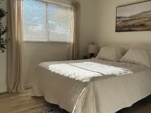 Charming 3-bedroom house with WiFi, AC in peaceful Safford