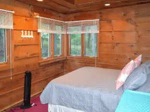 2 Mi to Beaches: Cape Cod Cottage w/ Fire Pit