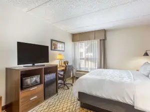 Burrstone Inn, Ascend Hotel Collection
