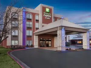 Holiday Inn Express & Suites BENTONVILLE by IHG