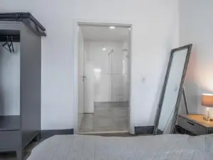Ferienwohnung Aurora 3, Mit Garten & Modern