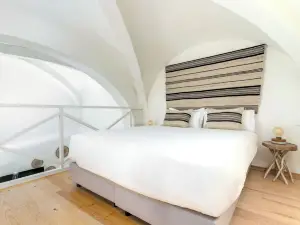 Limehome Evora Largo Dos Penedos