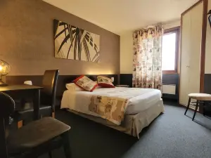 Logis Hôtel le Merle Blanc