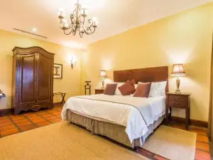 Sondela Nature Reserve & Spa Country House