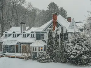 The Cornell Inn, Lenox & the Berkshires