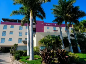 Hotel SI Chapala