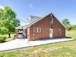 Entire Home -Tranquil Haven Mtn Retreat, 3-Bedroom, 2-Bath, Wifi, AC in Tazewell