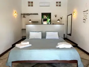 Family Suit with Two Rooms and 4 Beds Near by the Beach