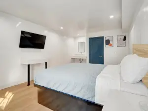Casablanca Inn