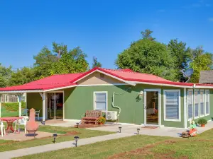 Oklahoma Home Near Lake w/ Patio, Grill & Chiminea
