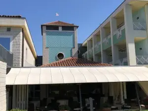 巖石旅館