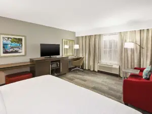 Hampton Inn Detroit/Dearborn