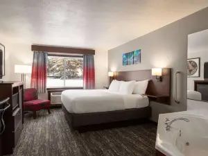 Ramada by Wyndham Richland Center